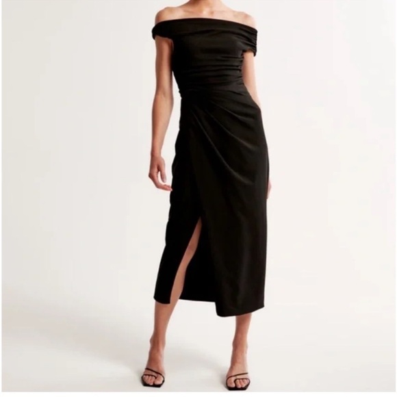 Abercrombie & Fitch Dresses & Skirts - NWT Abercrombie Crepe Draped Midi Skirt